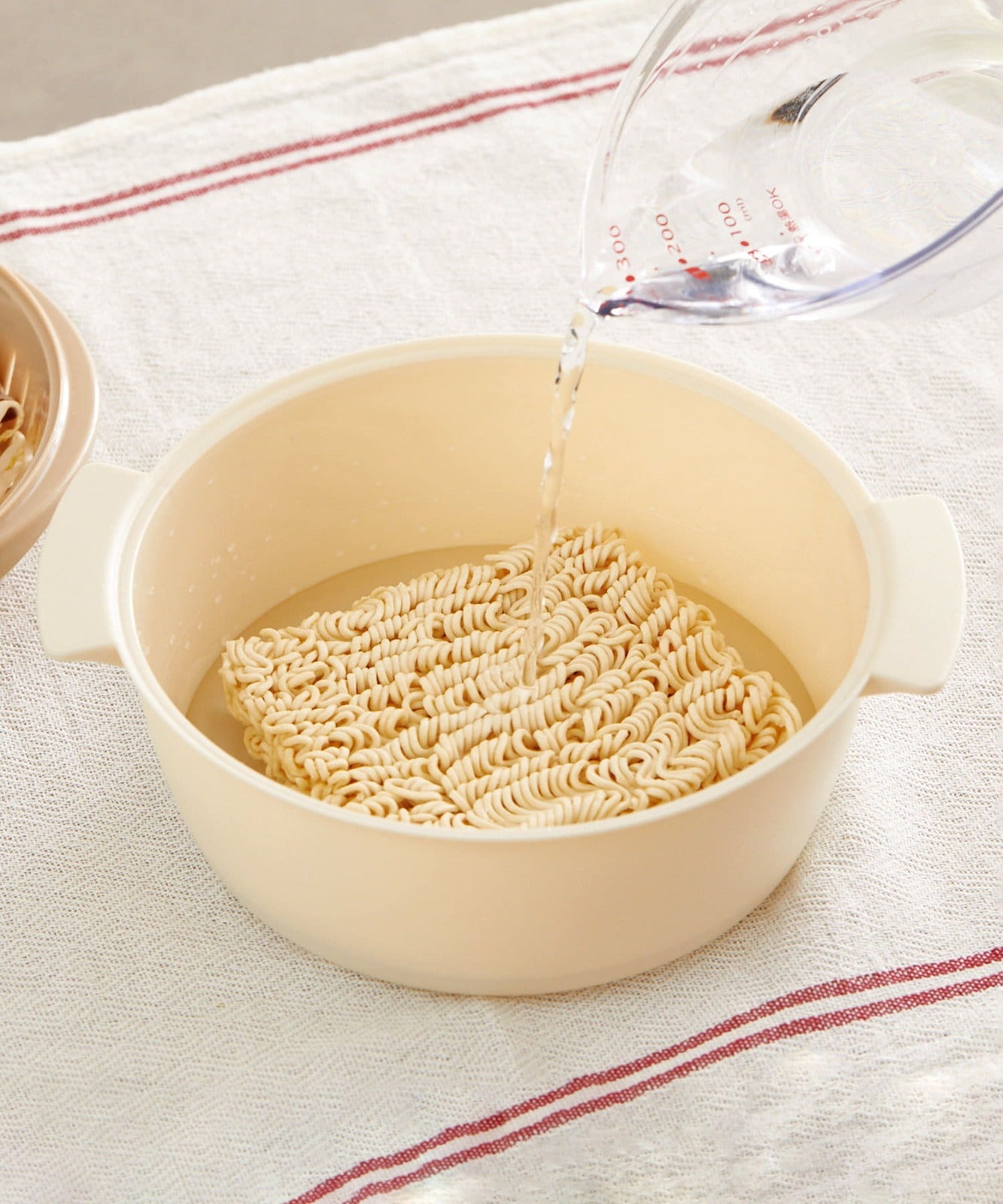Bistro Noodles With Colander / KITINTO
