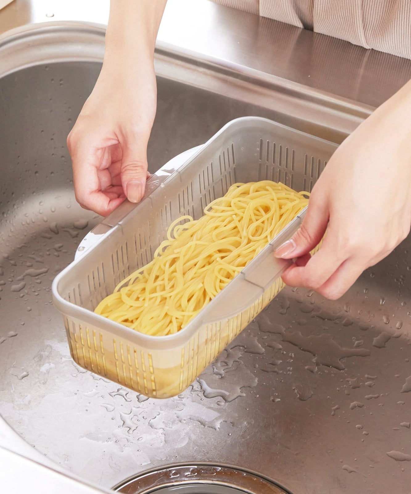 Pasta Maker: For 1-4 Servings / KITINTO